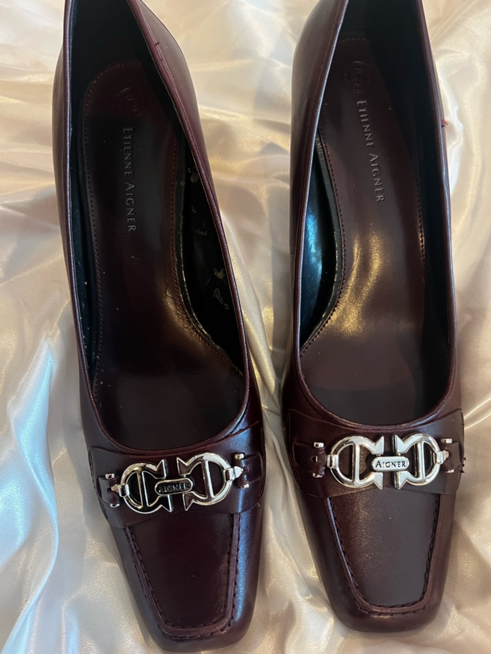Etienne Aigner Women's Burgundy Leather Heels with Silver Logo Hardware - Picture 3 of 3